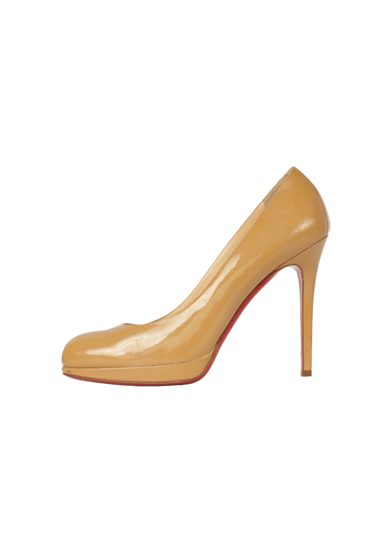 PATENT LEATHER PUMPS 36.5