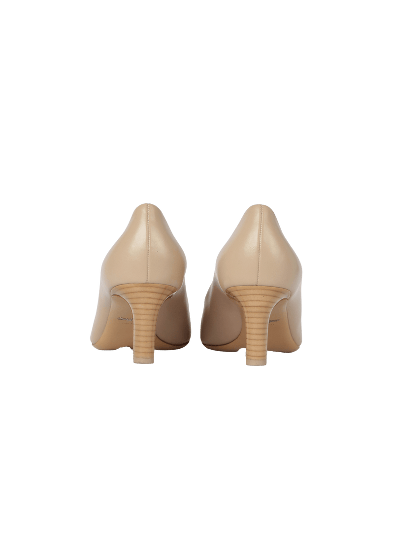 LEATHER PUMPS 36