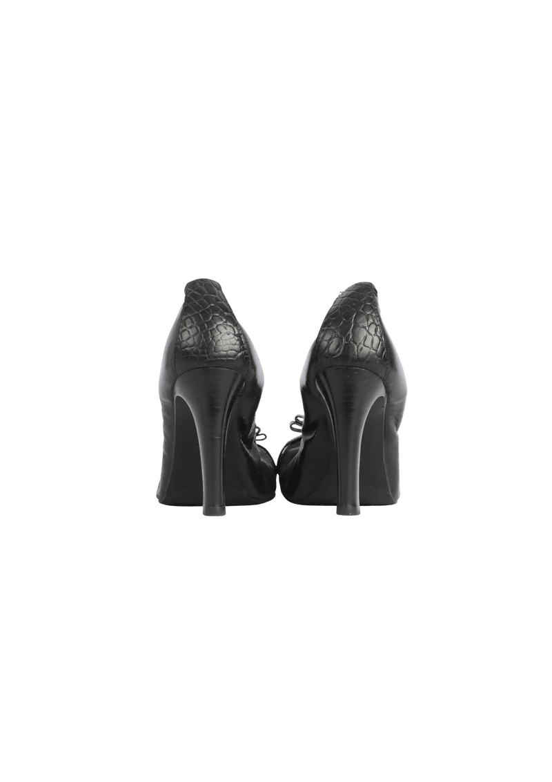 LEATHER PUMPS 38.5