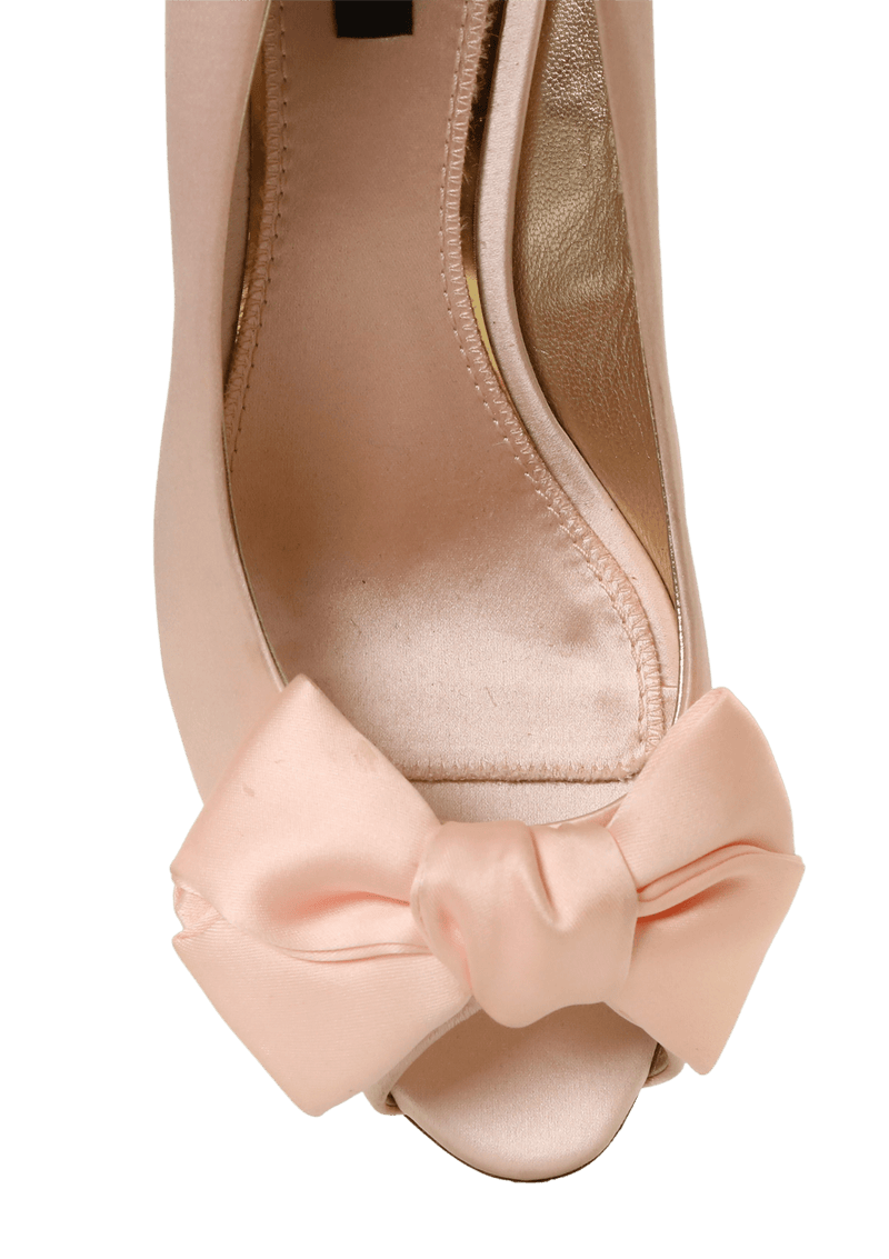 SATIN BOW PUMPS 39