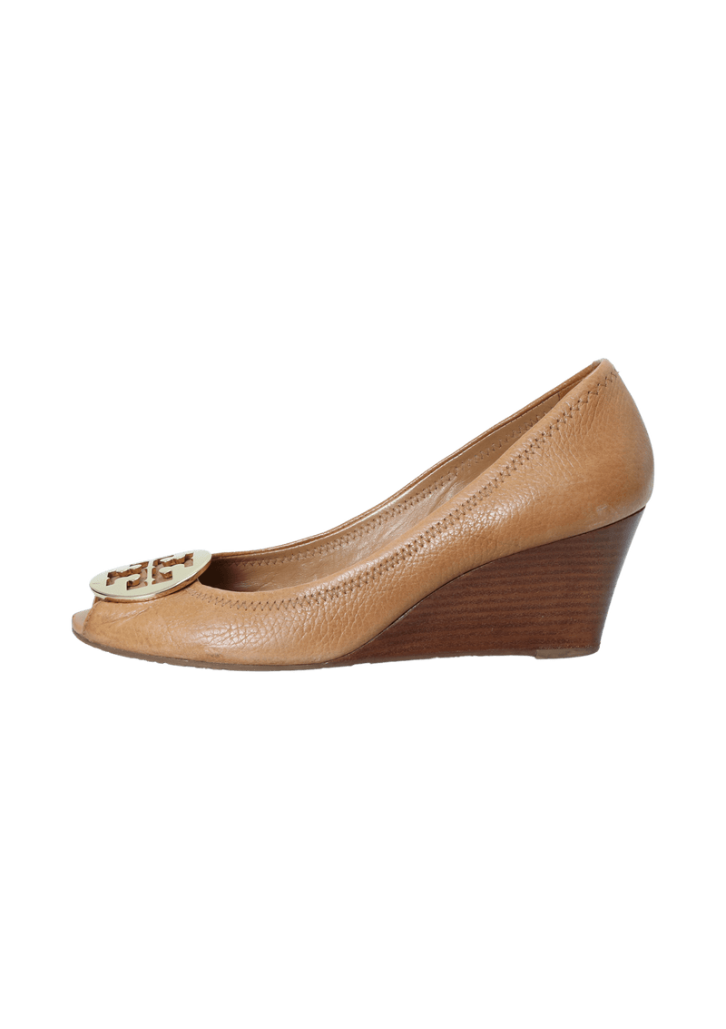 LEAHTER PEEP TOE 38.5