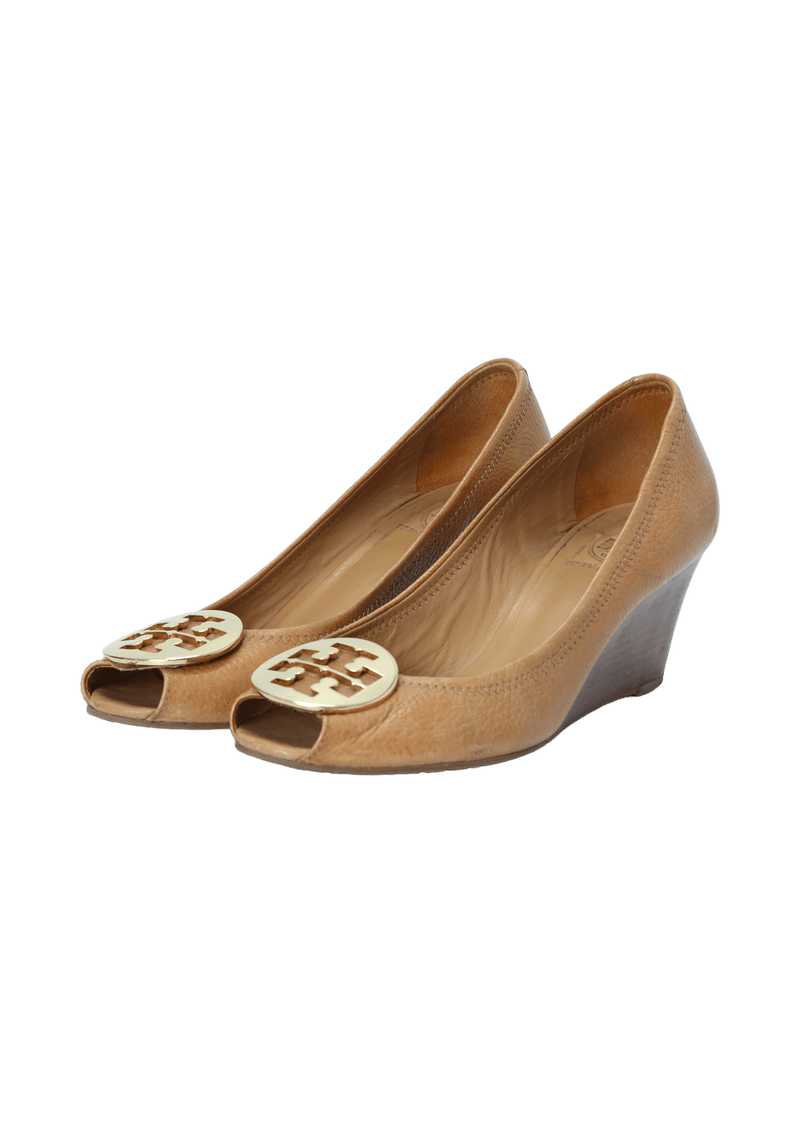 LEAHTER PEEP TOE 38.5