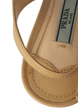 SLINGBACK PUMPS 34