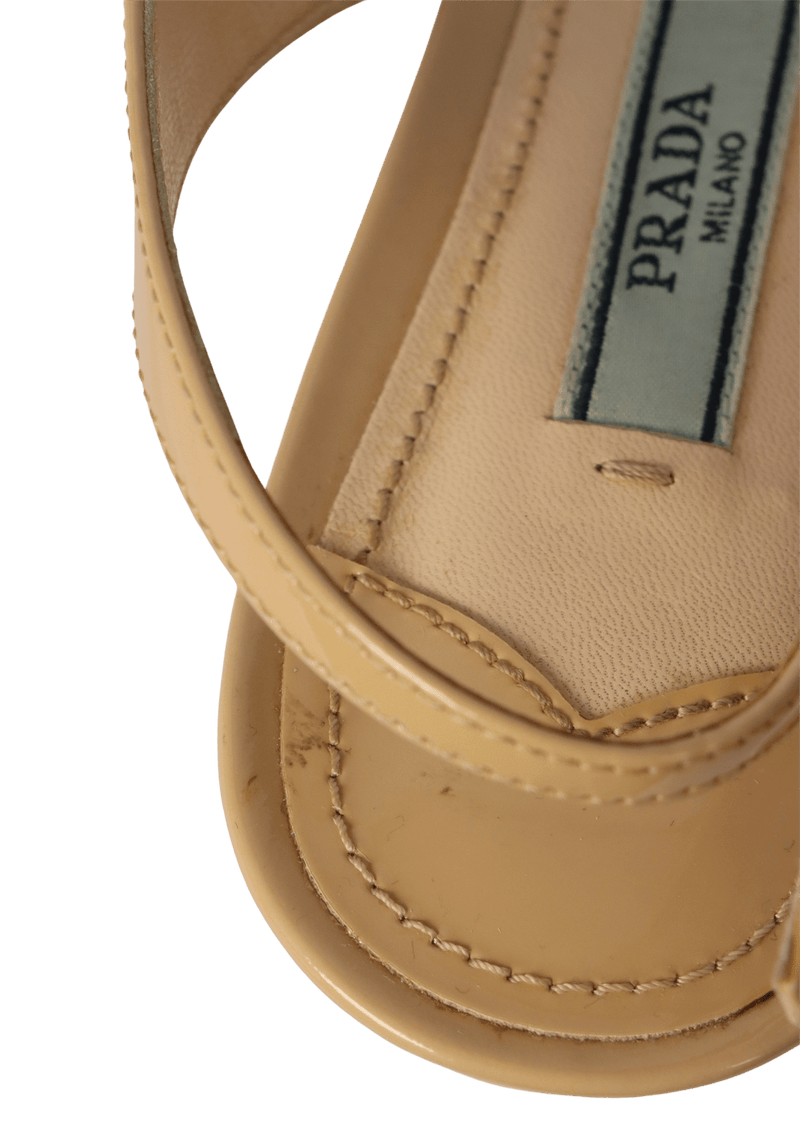 SLINGBACK PUMPS 34