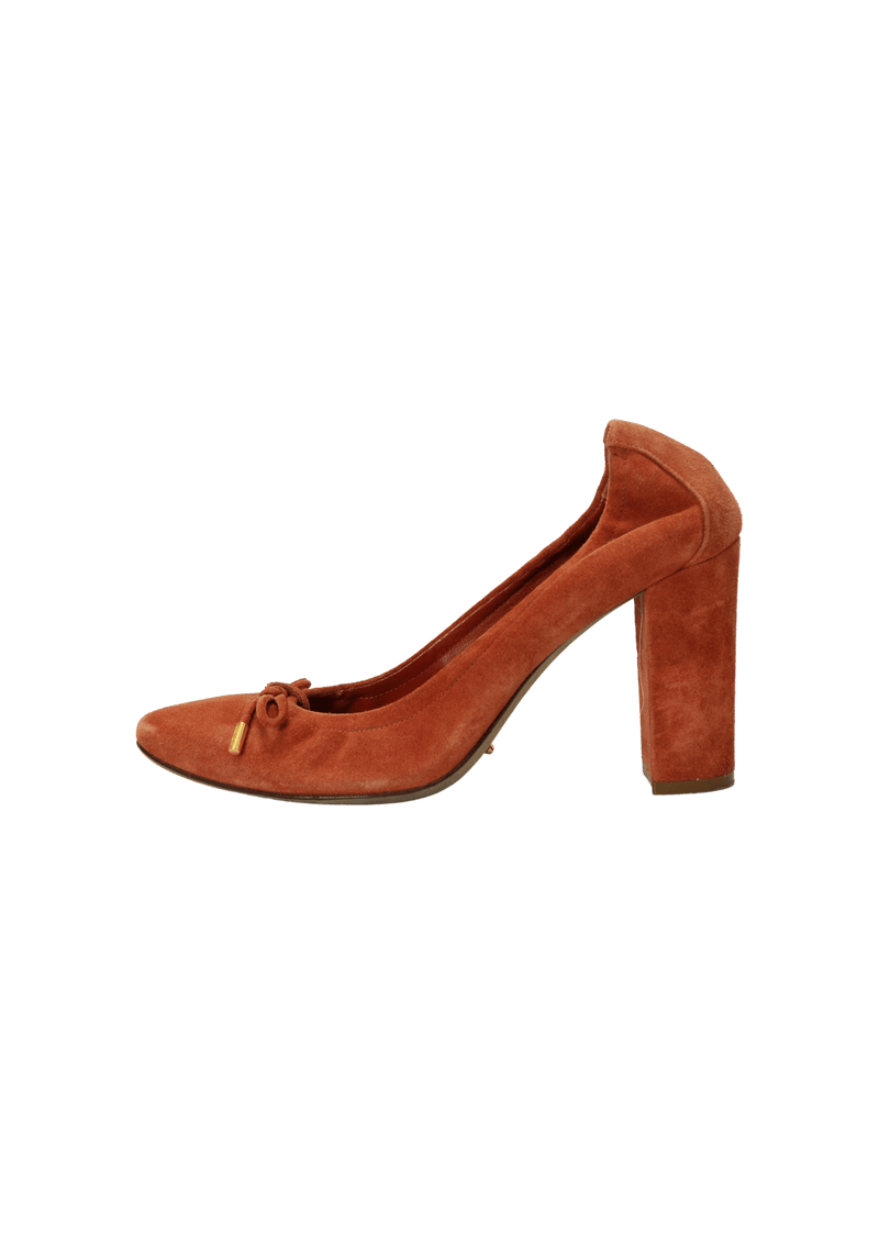 SUEDE PUMPS 37