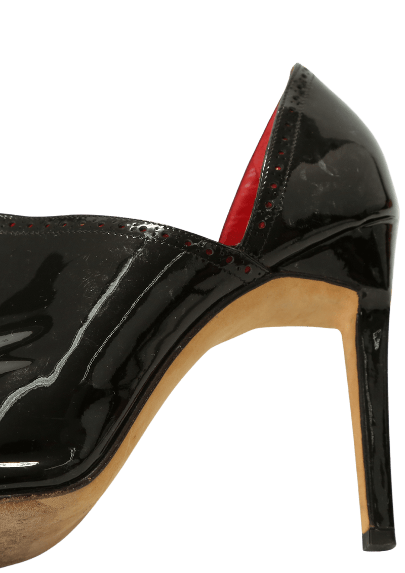 PATENT LEATHER ANKLE BOOTS  39