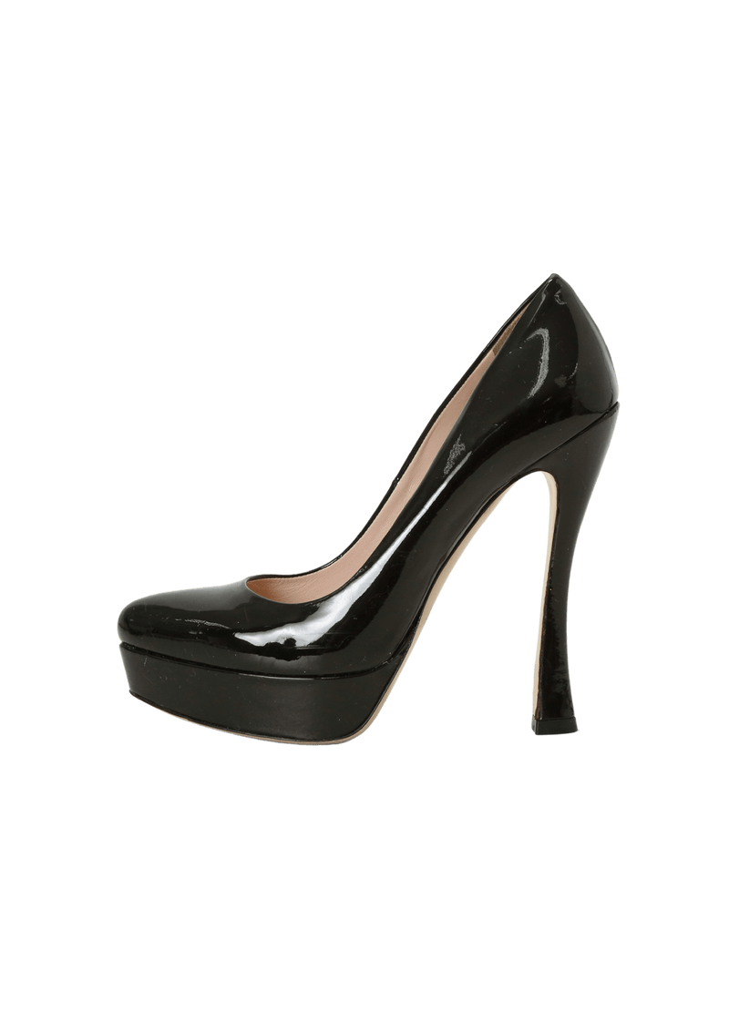 PATENT LEATHER PUMPS 34