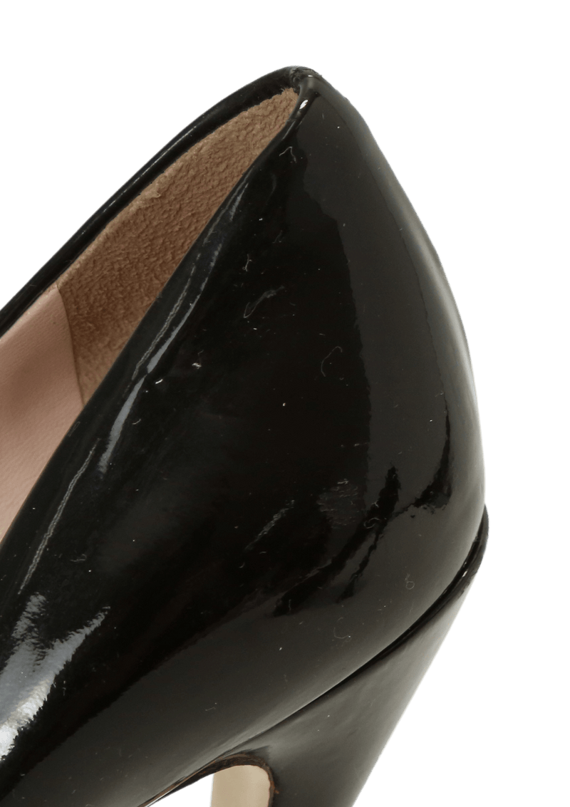 PATENT LEATHER PUMPS 34