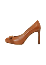 BOW PUMPS 38