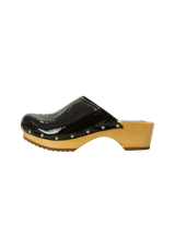 PATENT LEATHER MULES 35