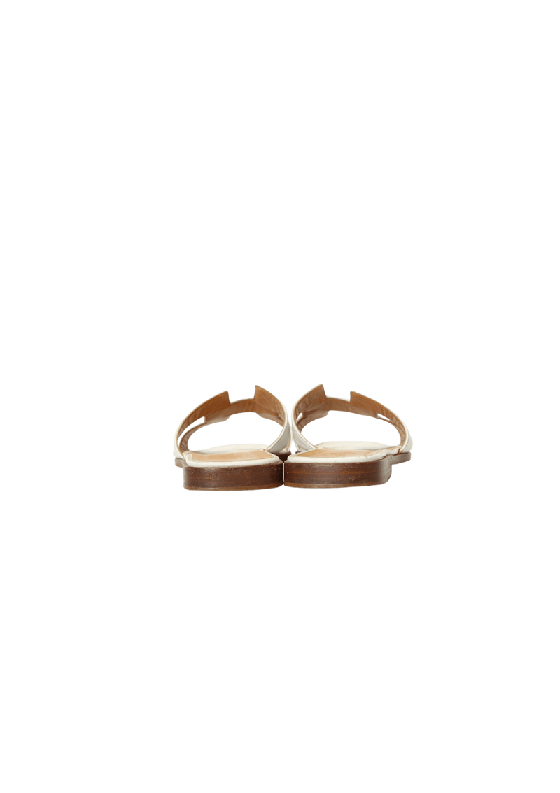 Rasteira Hermès Oran Slides 37.5 Branco Original – Gringa