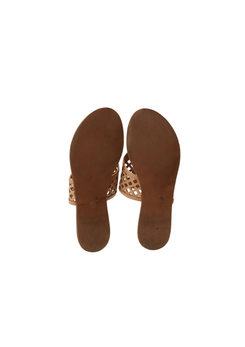 LEATHER SLIDES 37