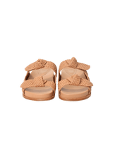 ASYMMETRIC CLARITA SLIDES 37