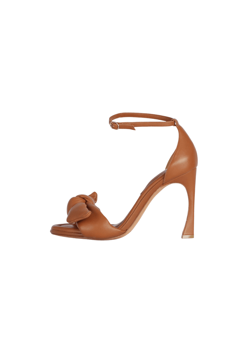 LEATHER BOW SANDALS 38