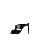 PATENT LEATHER SLIDES 38