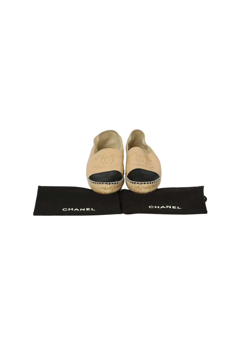 INTERLOCKING CC LOGO LEATHER ESPADRILLES 38