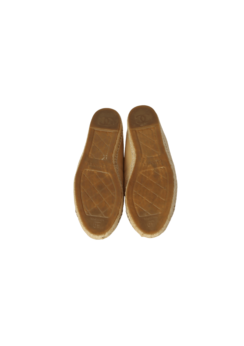 INTERLOCKING CC LOGO LEATHER ESPADRILLES 38