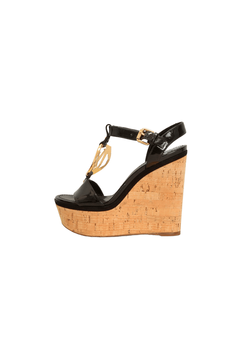 PATENT VEDETTE WEDGE SANDALS 34