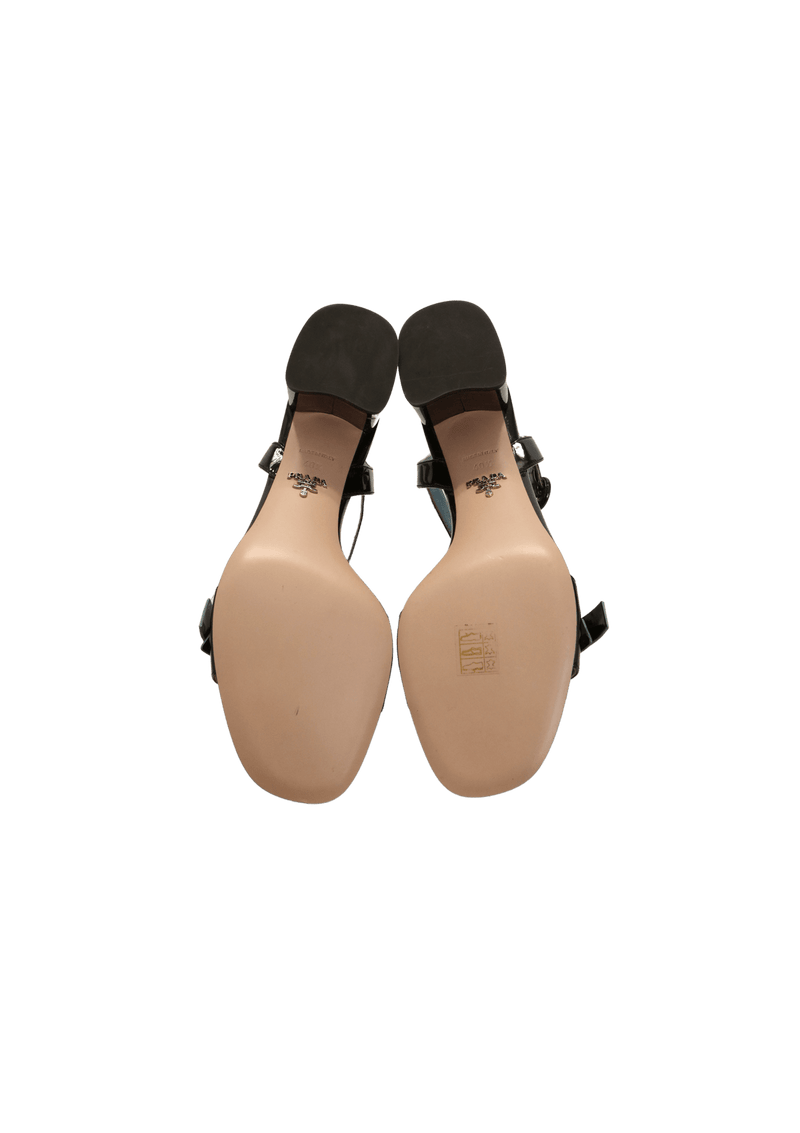 ETIQUETTE SANDALS 39.5