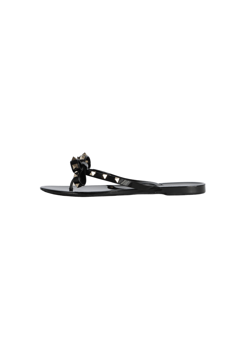 RUBBER ROCKSTUD THONG SANDALS 38