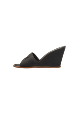 CC LOGO SLIDES 35