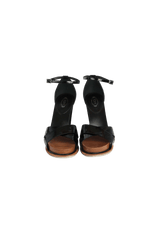 PATENT LEATHER SANDALS 40