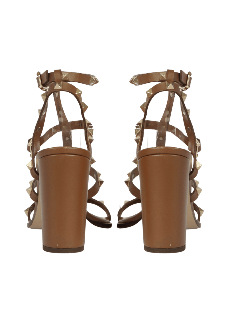 SAND LIA VALENTINO ROCKSTUD SANDALS 36.5 MARROM ORIGINAL Gringa