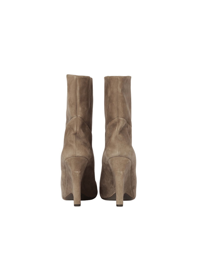 SUEDE BOOTS 39