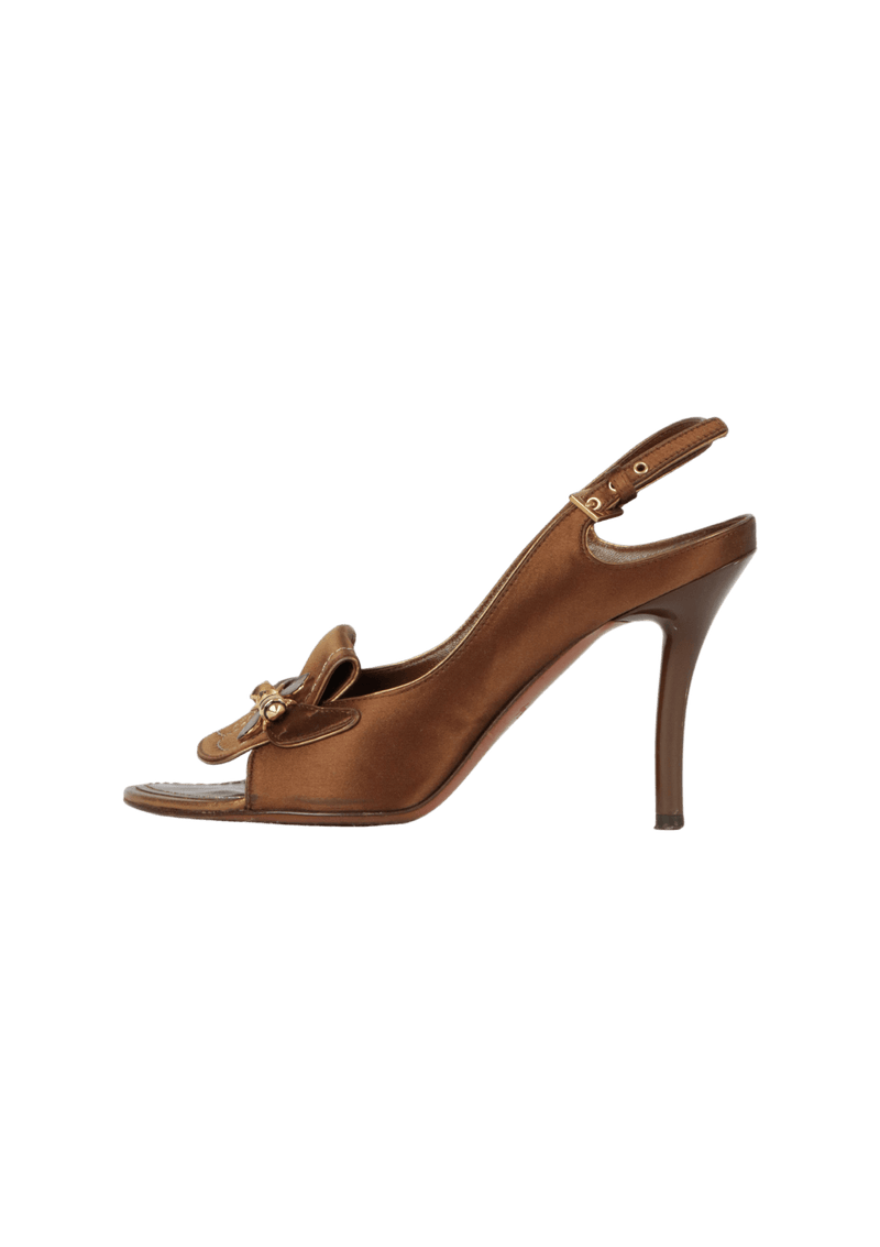 LEATHER SLINGBACK PUMPS 35