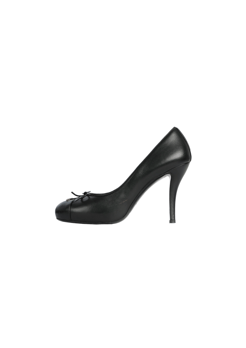 BOW CAP TOE CC PUMPS 38