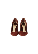 SUEDE PUMPS 38