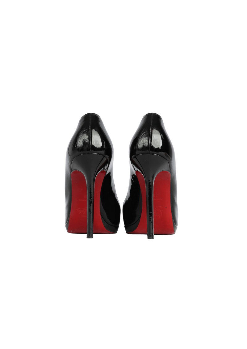 目玉送料無料 ルブタン NEW 極美品◇美脚効果◎ simple Louboutin pump