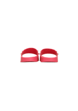 ROCKSTUD RUBBER SLIDES 37