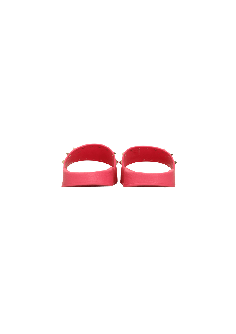 ROCKSTUD RUBBER SLIDES 37