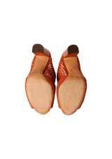 LEATHER MULES 35