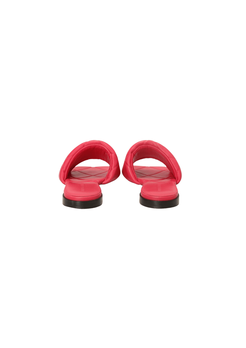 QUILTED LIDO SLIDES 35