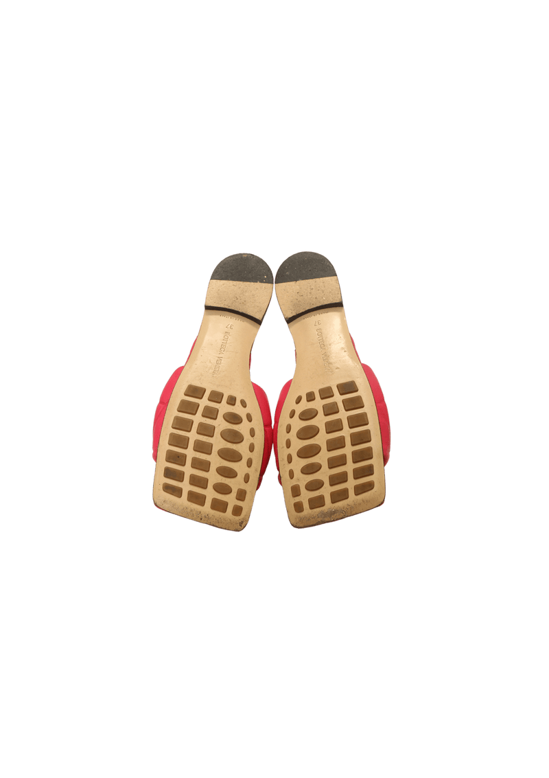 QUILTED LIDO SLIDES 35