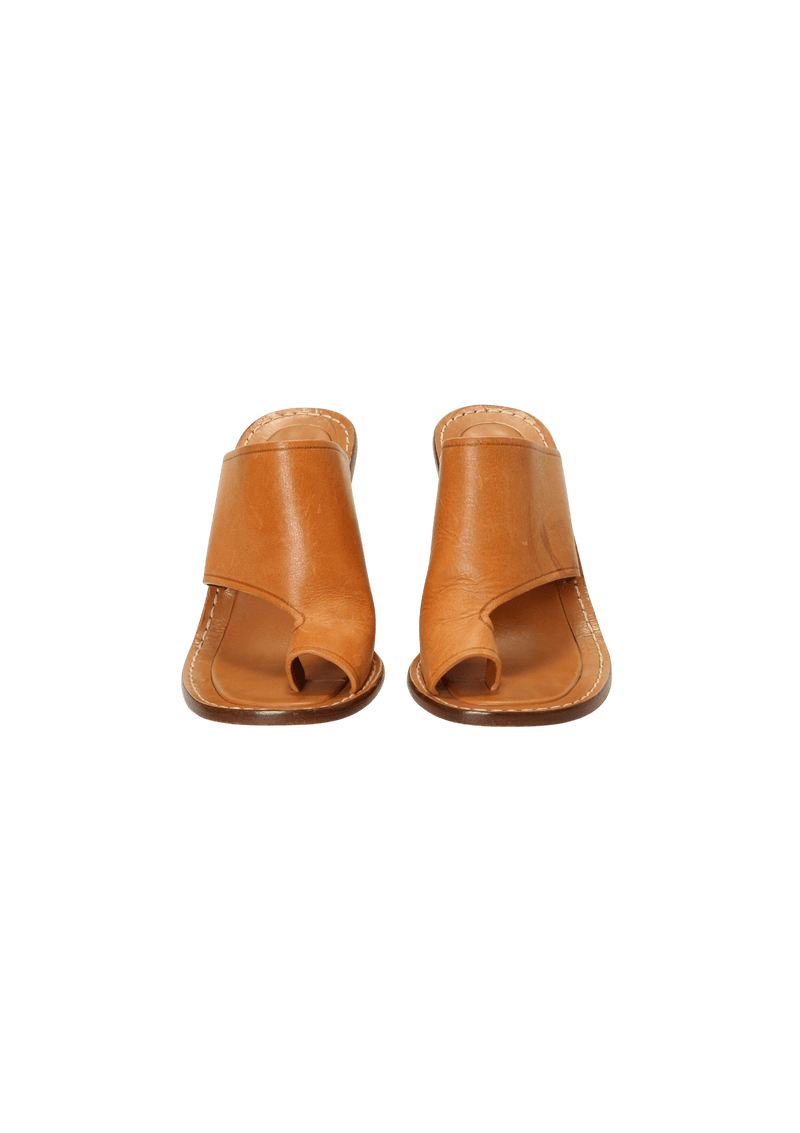 LEATHER MULES 36