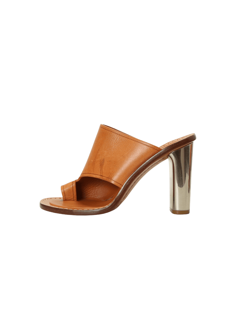 LEATHER MULES 36