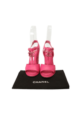 CC MATELASSÉ T-STRAP SANDALS 36