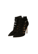 CUT OUT SUEDE ANKLE BOOTS 39