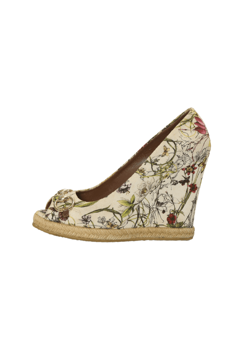 FLORAL PRINT HORSEBIT PUMPS 37