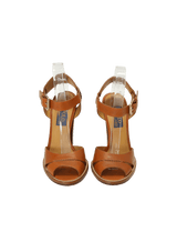LEATHER T-STRAP SANDALS 36