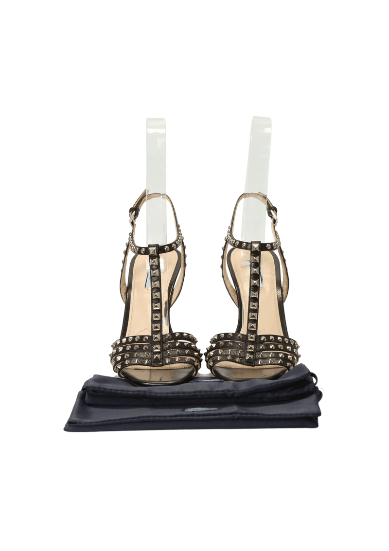 LEATHER STUDDED SANDALS 38