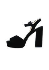 VELVET ACCENTS SANDALS 37