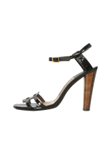 PATENT LEATHER SANDALS 38