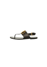 V LOGO FLATS 36