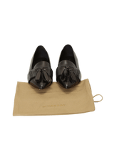 LEATHER TASSEL ACCENTS LOAFERS 37