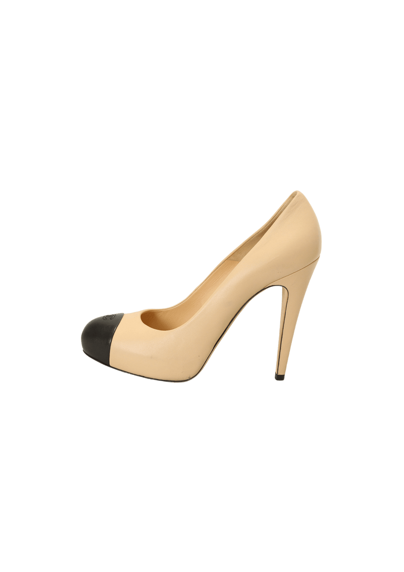 INTERLOCKING CC LOGO PUMPS 38