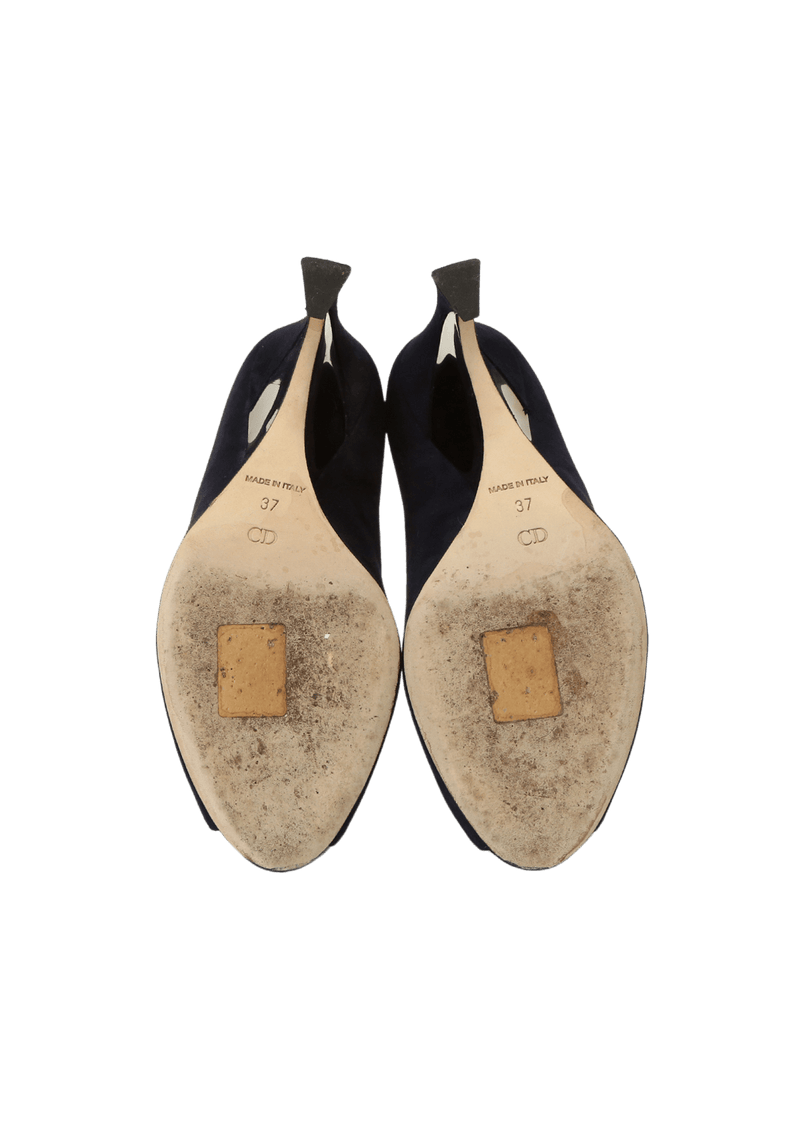 SUEDE PUMPS 35